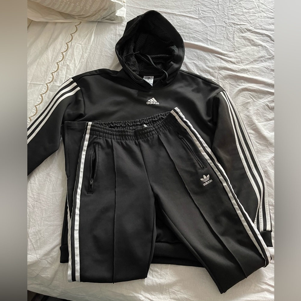 Adidas Hooded Set.hoodie and matching sweatpants,   Size: s black & whitwe